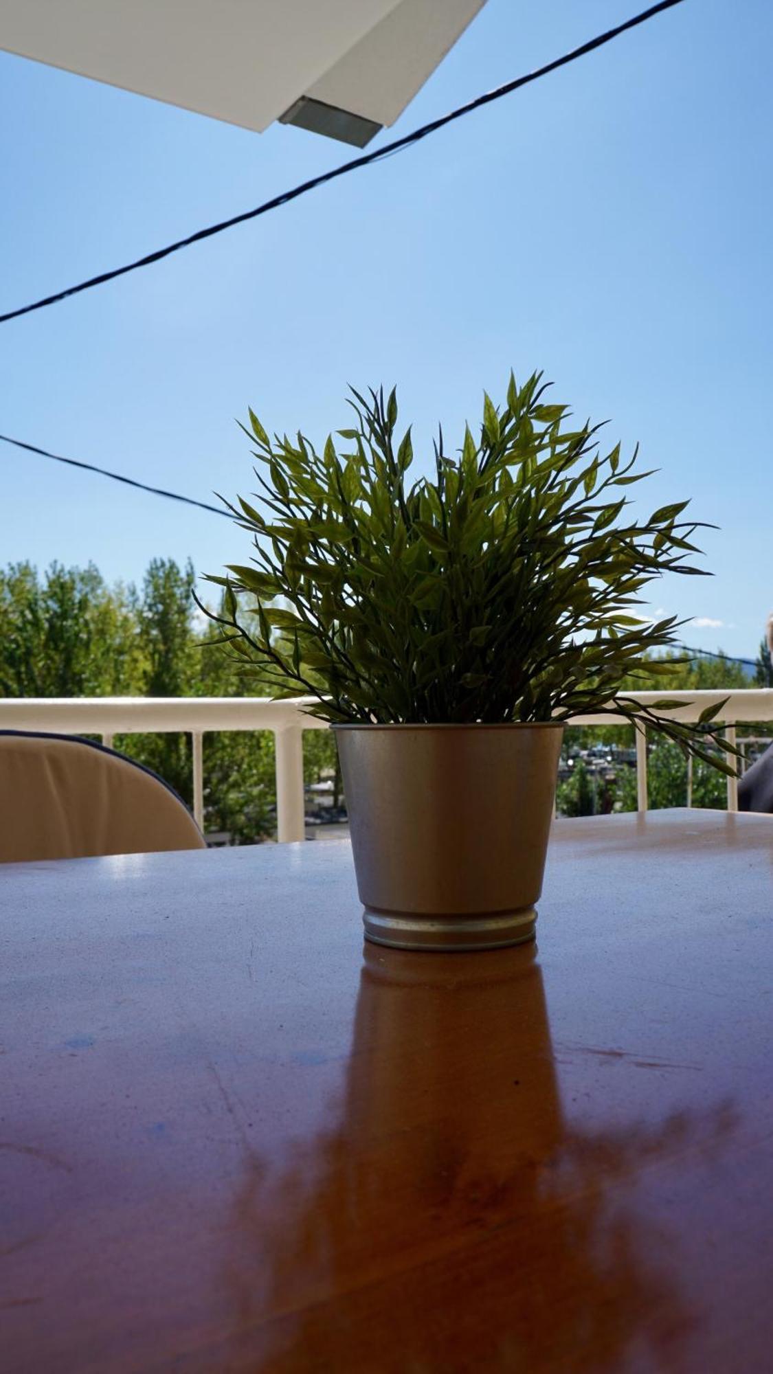 Apartments Niksa Kastelan Омиш Экстерьер фото